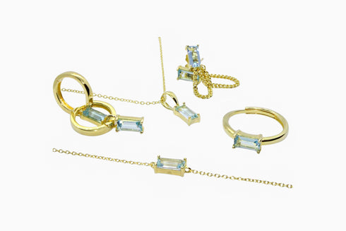 Ameya अमेय | Blauer Topas | Ohrstecker mit Kette | 18K Vermeil Vergoldung